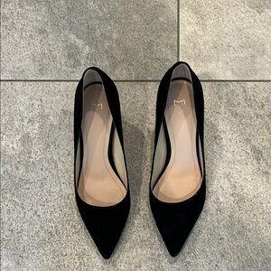 Marc Fisher Black Pointed Toe Heels
